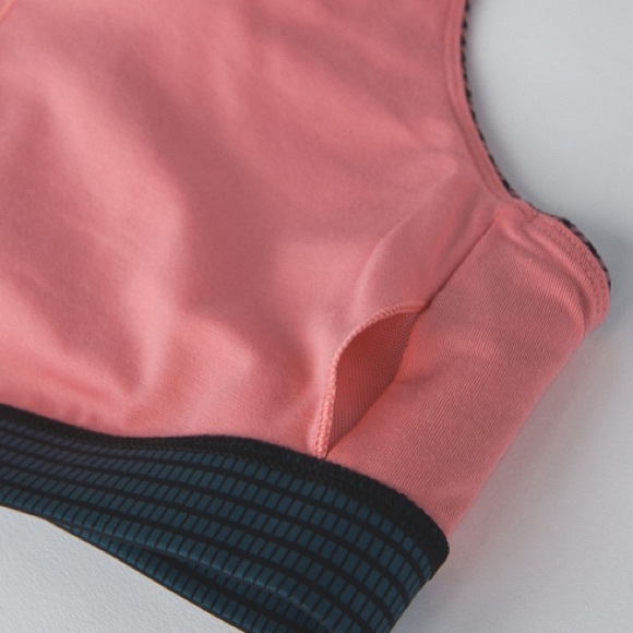 ✨Rare✨ Lululemon Energy Sports Bra - Picture 5 of 11